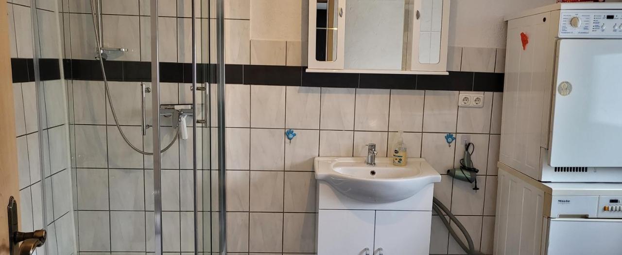 Appartement Unterwegszuhause à Solingen Extérieur photo