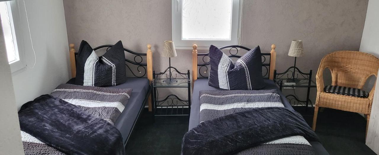 Appartement Unterwegszuhause à Solingen Extérieur photo